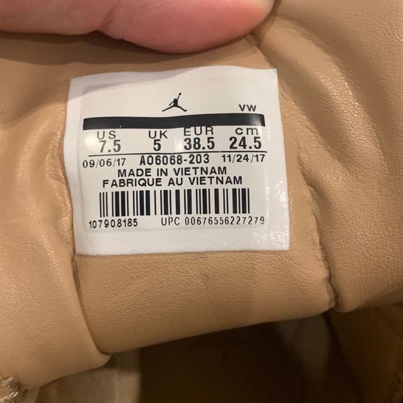 Air Jordan 12 Retro 'Vachetta Tan' - Picture 8 of 9